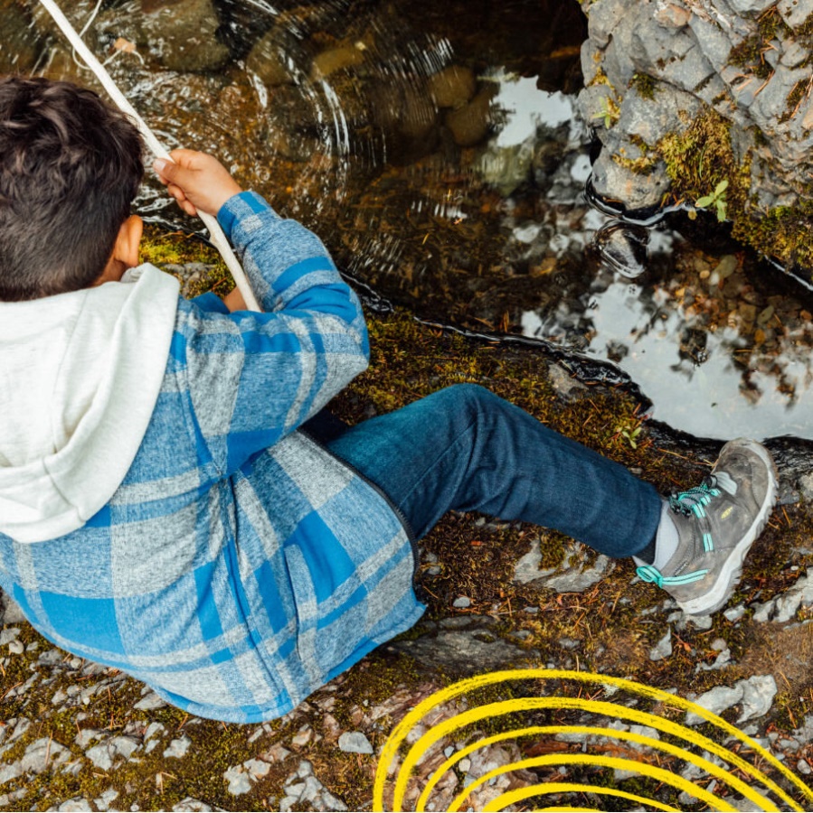 Bison-Red Carpet Keen Big Kids' Ridge Flex Waterproof Boot