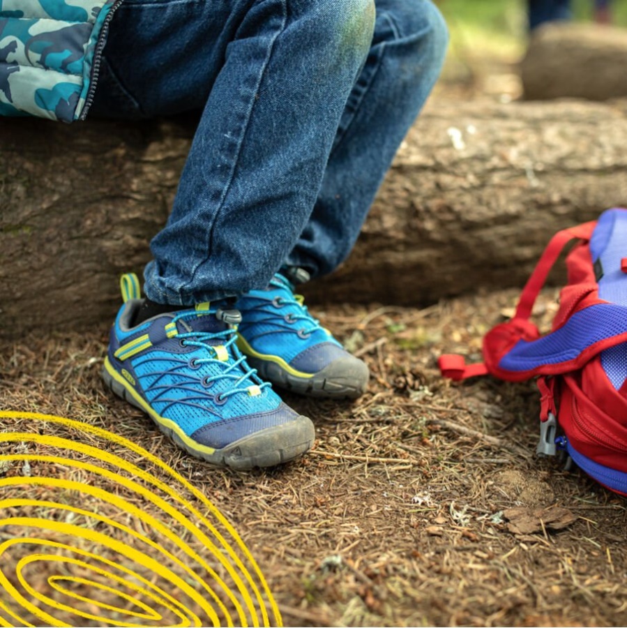 Brilliant Blue-Blue Depths Keen Big Kids' Chandler CNX