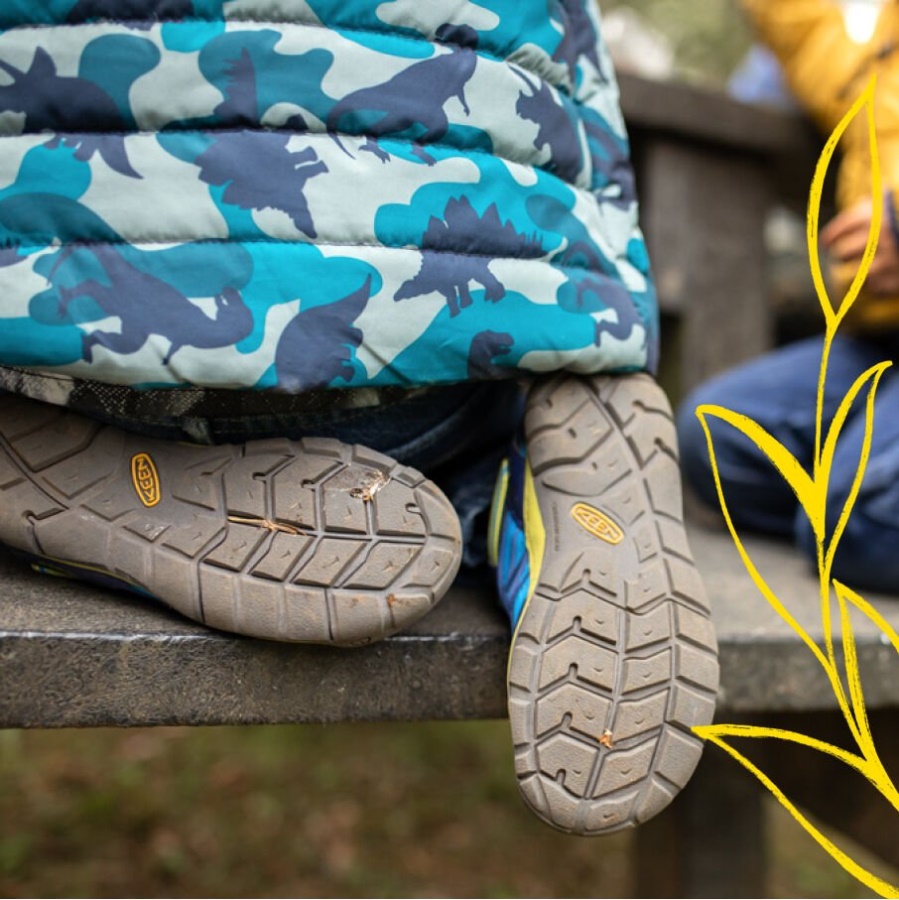 Brilliant Blue-Blue Depths Keen Big Kids' Chandler CNX